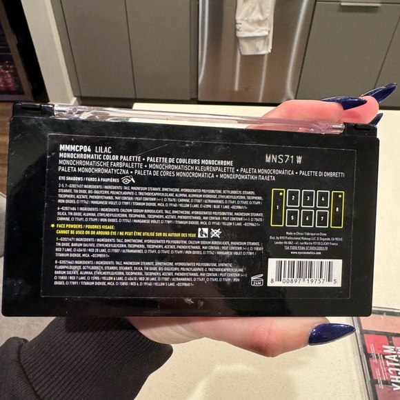 NYX Eyeshadow Palette - Picture 2 of 2